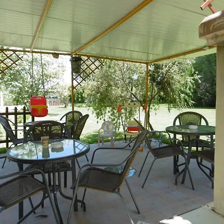 Lefkadios Hern Motel