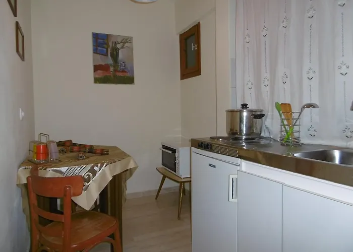 Lefkadios Hern Motel *