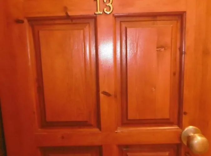 Lefkadios Hern * Lefkáda